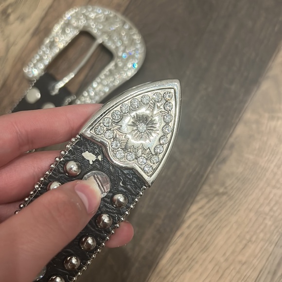 Blazin Roxx Blinged Rhinestone Genuine Leather Belt - Picture 6 of 12